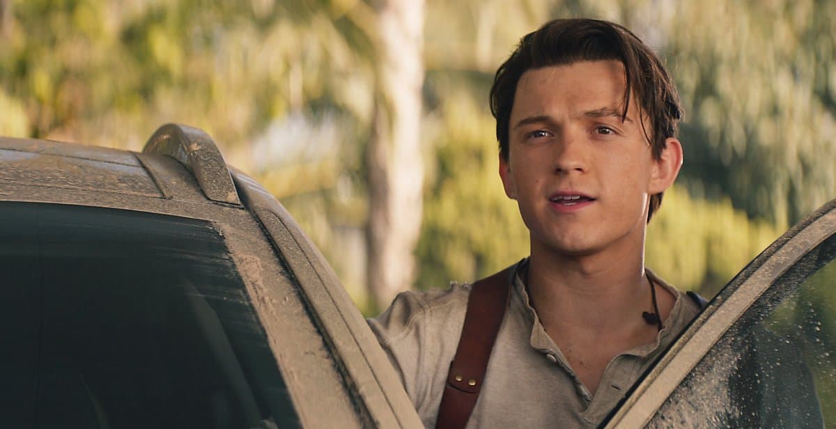 Том Холланд, Хүн-Аалз → Ангууч... аалзны торгүйгээр ч бас чадвартай гэдгээ харуулсан эрч хүч